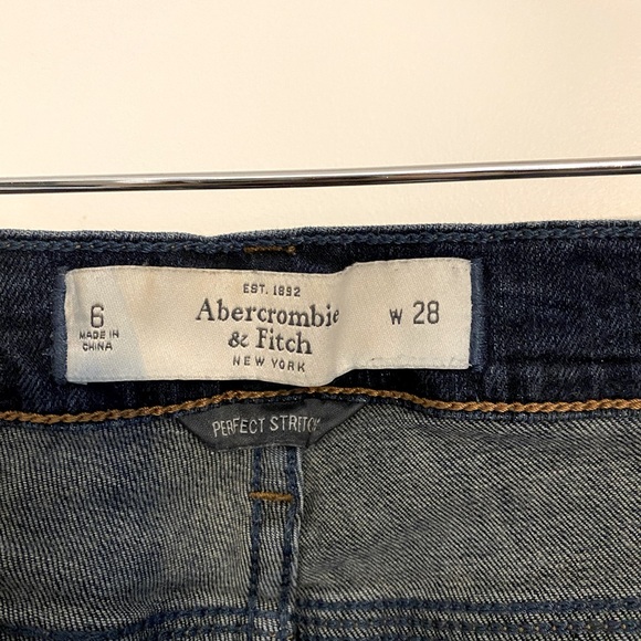 Abercrombie & Fitch jeans - Picture 2 of 3